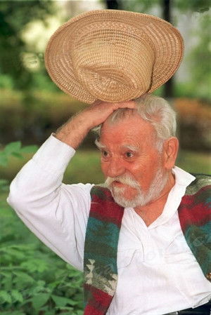 Ernest Maftei profil kép