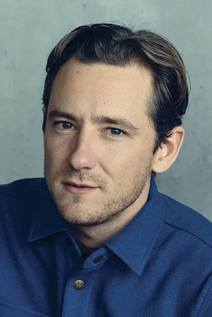 Lewis Pullman profil kép