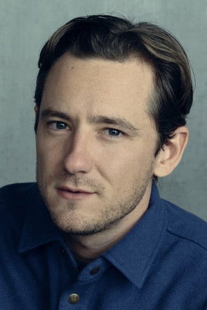 Lewis Pullman profil kép