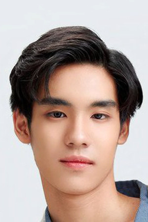 Yai Teerapong Suparwong