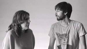 Madre e hijo háttérkép