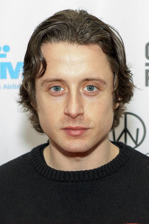 Rory Culkin profil kép