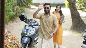 ഗുരുവായൂരമ്പല നടയിൽ háttérkép