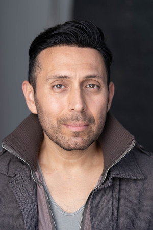 George Capacete profil kép