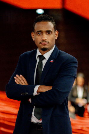 Albert Rafael profil kép