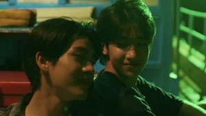 ต้นส้มอยู่บ้านเขา แต่ผลส้มหล่นมาบ้านเราตลอดเลย kép