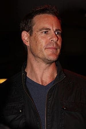 Aaron Jeffery profil kép