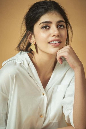 Sanjana Sanghi profil kép