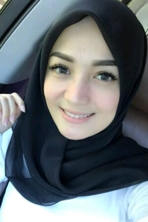 Imel Putri Cahyati