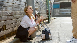 パンツを売るだけのはずが、誰もいない所に連れ込まれて無理矢理犯された女子●生 háttérkép