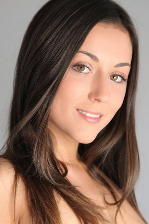 Eva Strauss profil kép