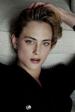 Nora Arnezeder profil kép