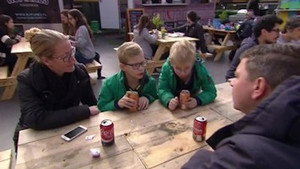 Helemaal het Einde! 1. évad Ep.32 32. epizód