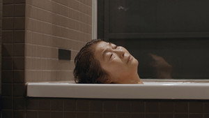 여섯 개의 밤 háttérkép