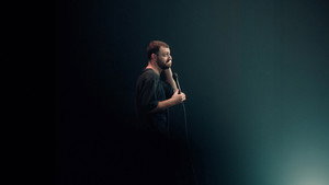 Roman Frayssinet : Ô delà háttérkép