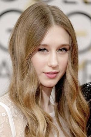 Taissa Farmiga profil kép