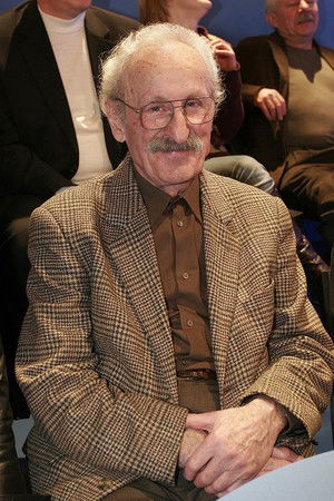 Franciszek Pieczka profil kép