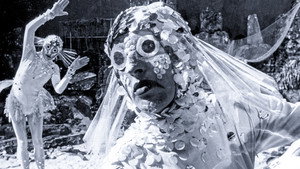 Doctor Who: The Underwater Menace háttérkép