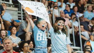 Go Big: The Story of the Canberra Capitals háttérkép