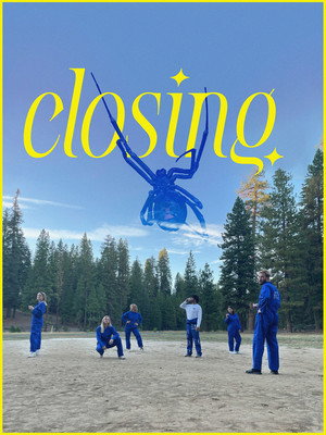 Closing. poszter