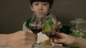 六姊妹 1. évad Ep.33 33. epizód