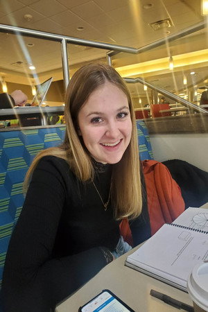 Julia Browning profil kép