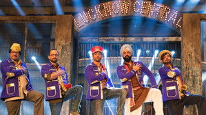 Lucknow Central háttérkép