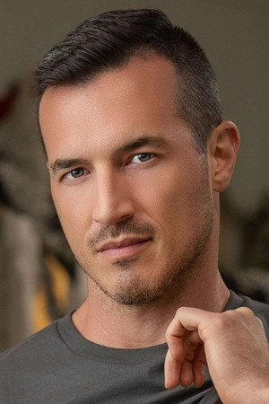 Derek Kage profil kép
