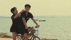 ต้นส้มอยู่บ้านเขา แต่ผลส้มหล่นมาบ้านเราตลอดเลย kép