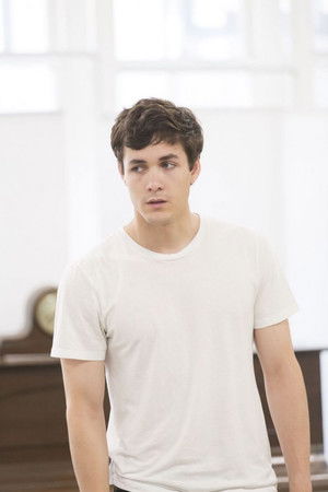Jonah Hauer-King profil kép