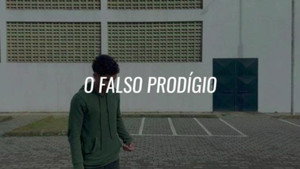 Curta O Falso Prodígio háttérkép