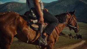 Tales from the Road | Exploring Kyrgyzstan & Uzbekistan háttérkép