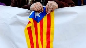 Catalogne : l'Espagne au bord de la crise de nerfs háttérkép