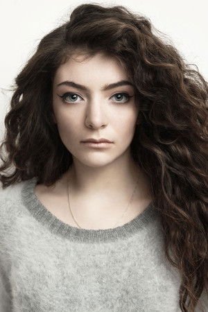Lorde profil kép