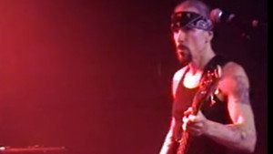 MORTICIAN - LIVE @ SAINT VITUS BAR 12/3/22 háttérkép