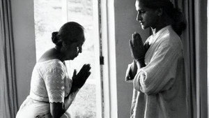 ස්මරණ • සමාප්ති háttérkép