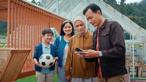 Air Mata di Ujung Sajadah háttérkép