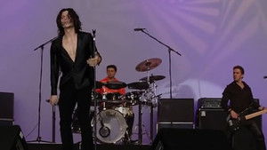INXS : Never Tear Us Apart 1. évad Ep.2 2. epizód