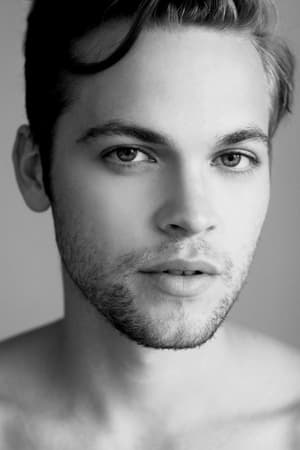 Alexander Calvert profil kép