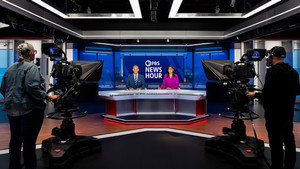 PBS News Hour kép