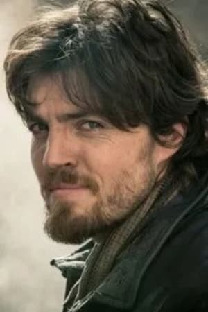 Tom Burke profil kép