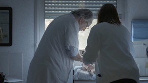 Légistes, aux côtés des vivants háttérkép
