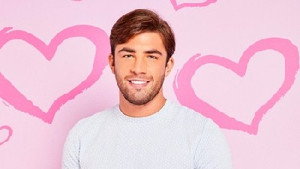 Celebs Go Dating 7. évad Ep.1 1. epizód