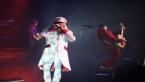 Cheap Trick - Sgt. Pepper Live háttérkép