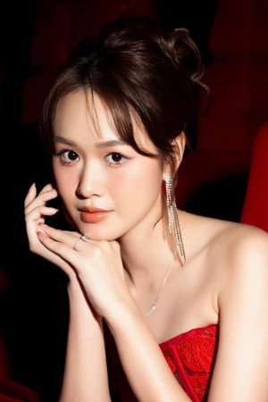 Anh Phạm profil kép