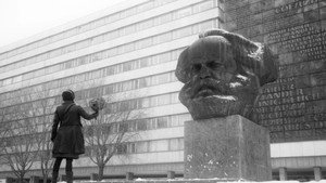 Karl Marx City háttérkép