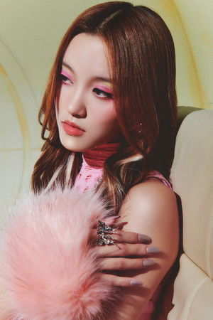 CHISA profil kép