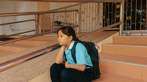 เดินกลับบ้าน háttérkép