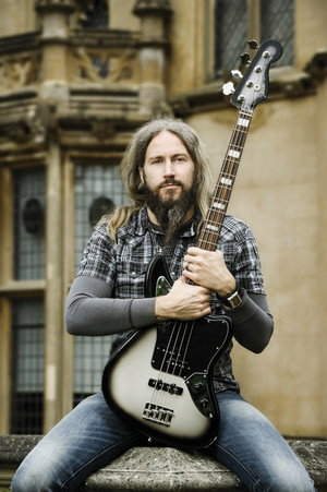 Troy Sanders profil kép