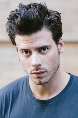 François Arnaud profil kép